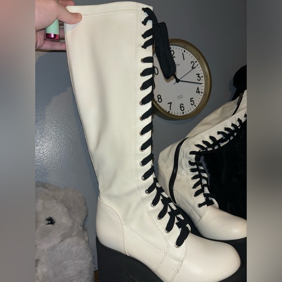 Current Mood // Dollskill size 7 NWOB/EUC white lace-up knee high platform boots - Picture 5 of 5
